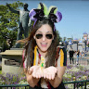 Meet your Posher, Priscila